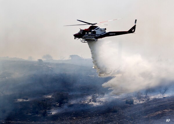 San Diego Wildfire Near 4S Ranch Burns 800 Acres, Forces Evacuations