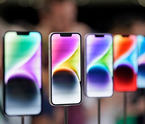 Many Shoppers Can't Find iPhone 14s on Black Friday