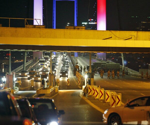 Explosion Heard at Turkish State Broadcaster as Coup Unfolds