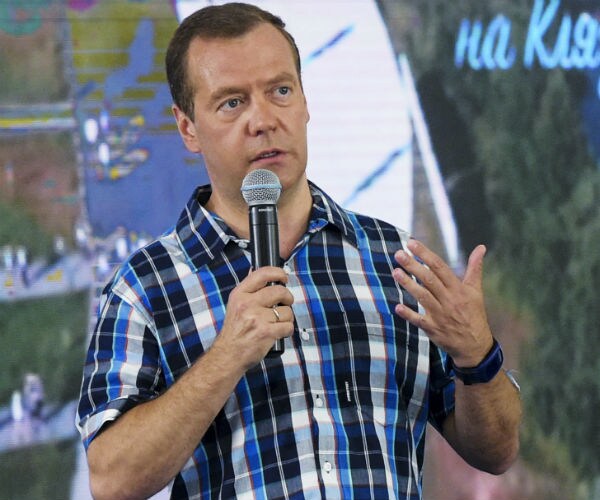 168,000 Ink Petition Demanding Russia PM's Resignation