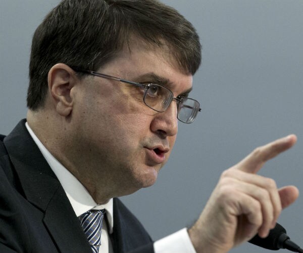 veterans affairs secretary robert wilkie