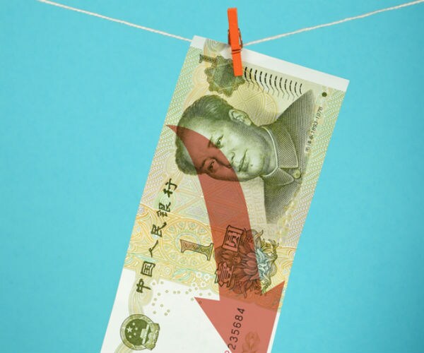 China Fund Exodus Accelerates as Further Yuan Weakness Expected