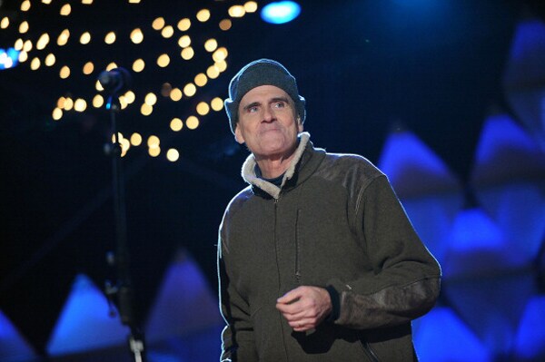 James Taylor No. 1 on Billboard Charts for First Time in 45-Year Career