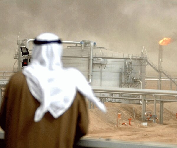 Saudi's Falih Urges OPEC to Cut Oil Output to Low End of Target