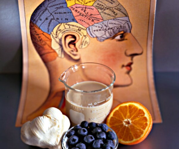 Brain Food: 10 Dietary Staples That Help Fight Alzheimer's