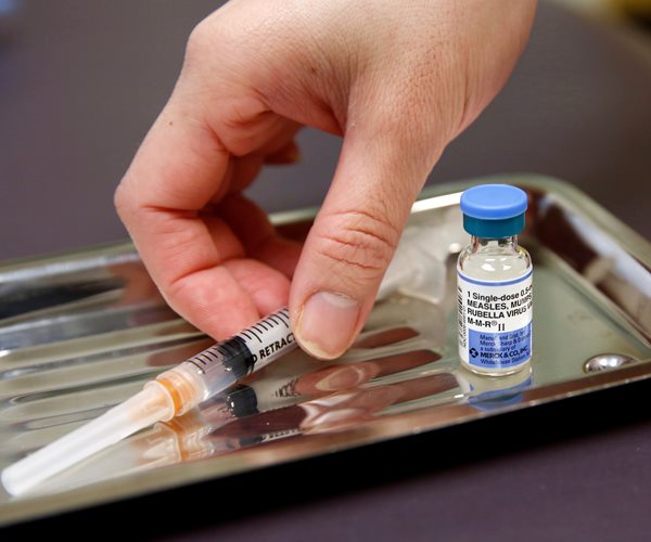 County in NYC Suburbs Bans Unvaccinated Minors in Public as Measles Spreads