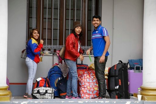 Venezuelan Migrants Accept Government Offer for Flight Home