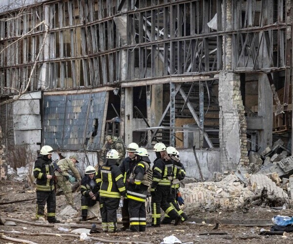 Russia Using Phishing-Like Methods to Aim Artillery, Ukraine Says 