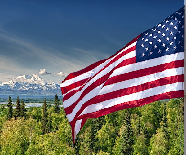 Alaskans Pocket Over 3,000 in Annual OilWealth Payments