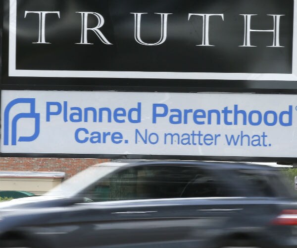 Dem Govs Warn They May Sue if Trump Defunds Planned Parenthood