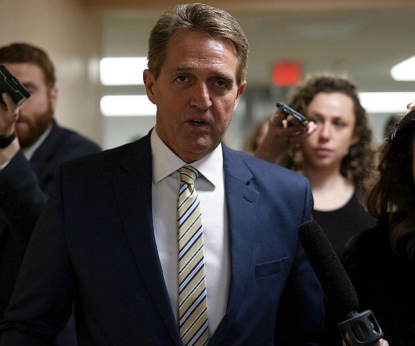 Sen. Flake: WH Handled Porter Scandal 'Extremely Poorly'