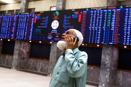 Pakistan Stock Market Plunges on New Govt Tax on Industries