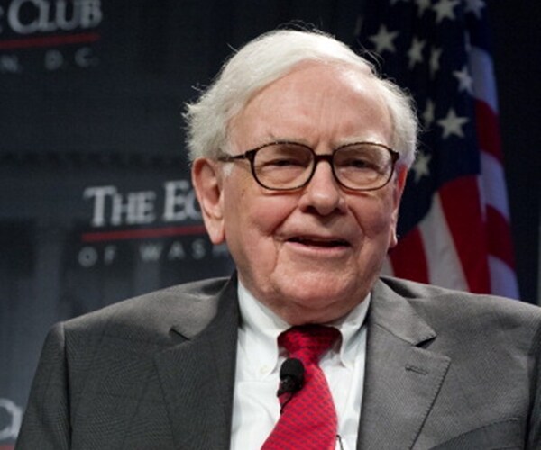 Chinese Investors Flock to Omaha to See Buffett