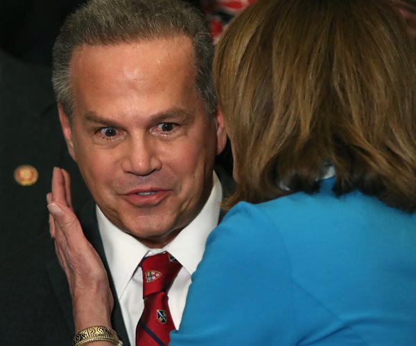 Dems Weigh Trump Impeachment in Bid to Get Evidence