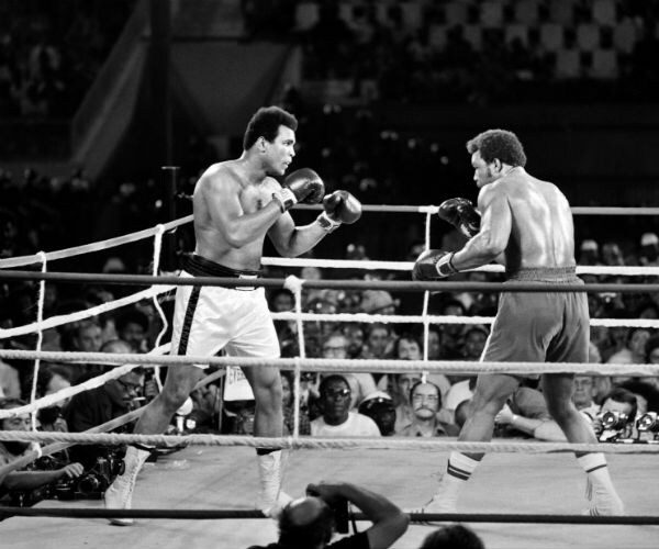 Muhammad Ali's Son Detained at Airport: 'Are You Muslim?'