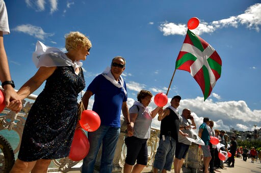 Spain: Thousands Form Human Chain for Basque Secession Vote