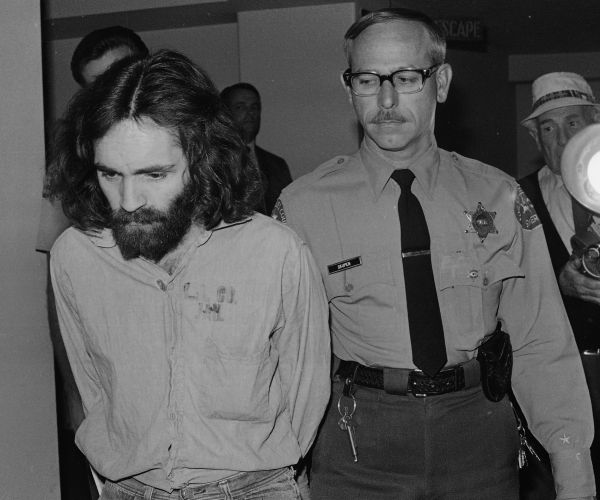 Former AP Reporter Recalls Surreal Spectacle of Manson Trial