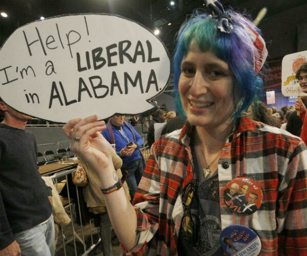 Bernie Sanders Rally Closes 'Warming Station' for Homeless