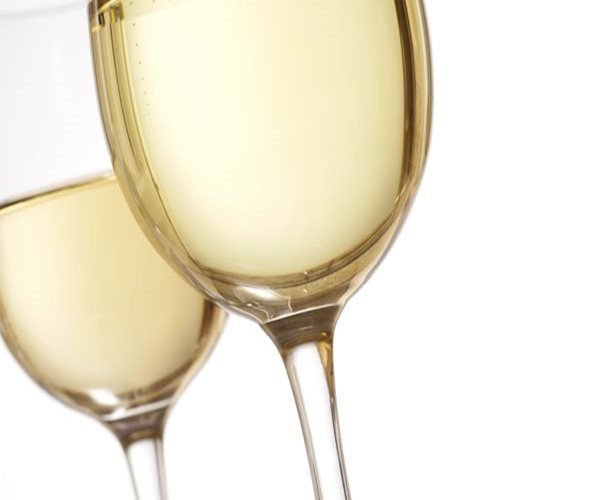 White Wine Raises Women's Risk for Rosacea
