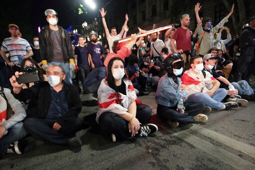 Dozens of Protesters against So-called 'Russian Law' Arrested in Georgia as Police Crack Down
