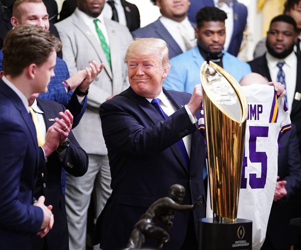Trump LSU Tigers to White House