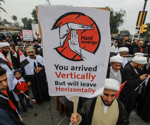 US General Slips into Iraq in Bid to Salvage Relations