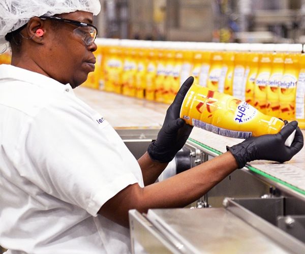 US Manufacturing Contracts for 6th Straight Month