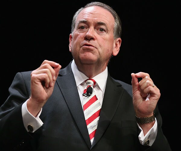 Huckabee: I'd Be Glad to Take Over Trump's Podium
