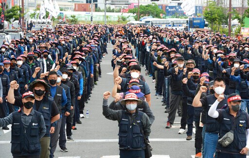 S. Korea Truckers' Strike Has Local Shocks, Not Global Yet