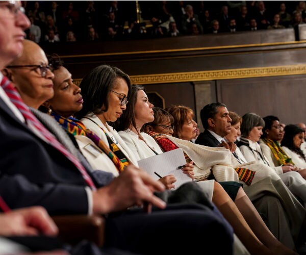 some members of congress wear white during the sotu by president trump