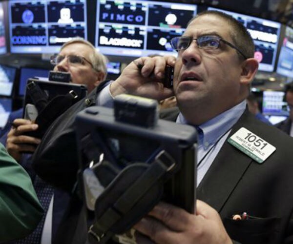 Stocks Mixed as Energy Companies, Bank Stocks Surge