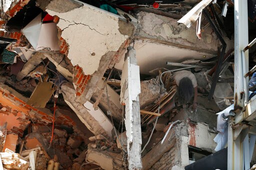 Mexicans Dig in Rubble Seeking Survivors as Quake Kills 248