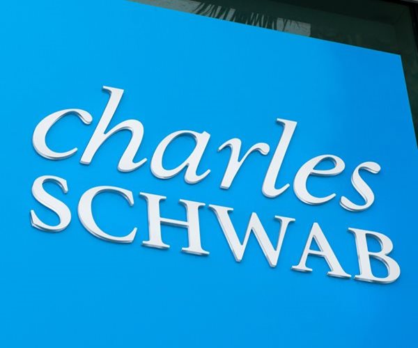 Charles Schwab to Reduce Headcount to Reduce Costs