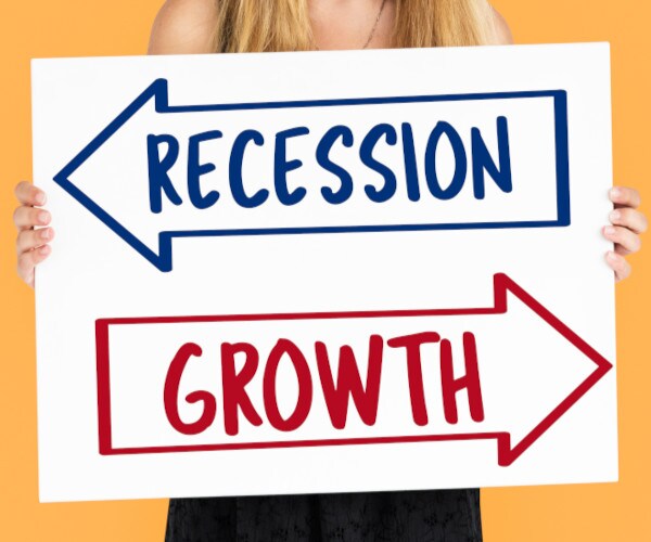 More Economists Not Predicting Recession: Are They Right or Wrong?