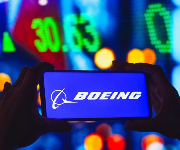 US OKs First Boeing 787 Dreamliner Delivery Since '21