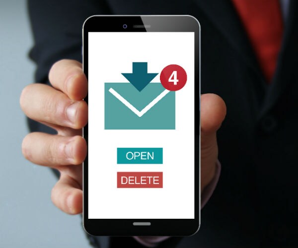 Microsoft's Secret Weapon Against Amazon's Cloud Business: Email