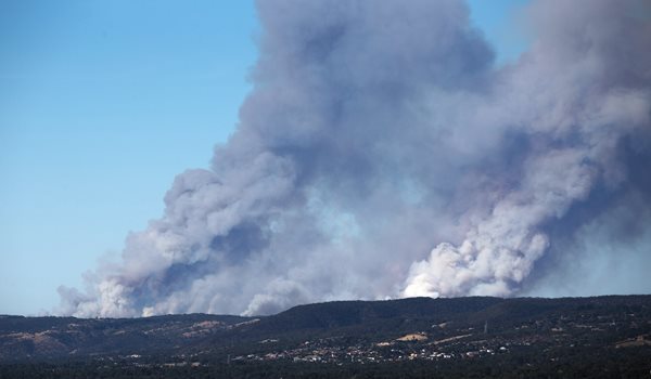 Thousands Flee Homes as Australian Wildfires Rage