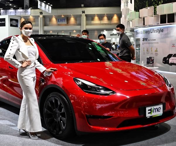 Tesla Boosts Thailand Hires as EV Race Heats up