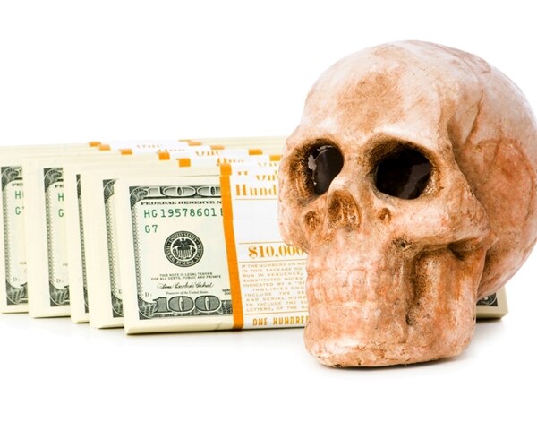 US Hits Credit Suisse, Deutsche Bank With Toxic Debt Penalties