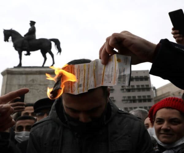 Surge in Euro Zone Wages May Be Less Than Meets the Eye