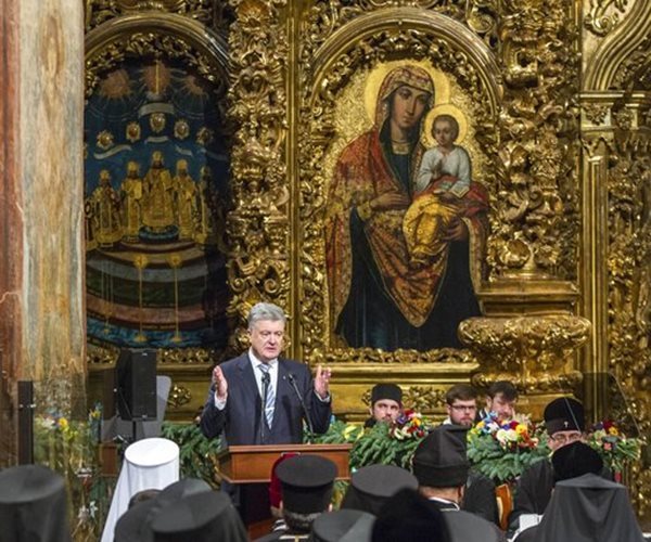 Ukraine Orthodox OKs Break with Russian Church
