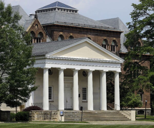 Princeton Theological Seminary Under Fire for Award to Conservative Pastor