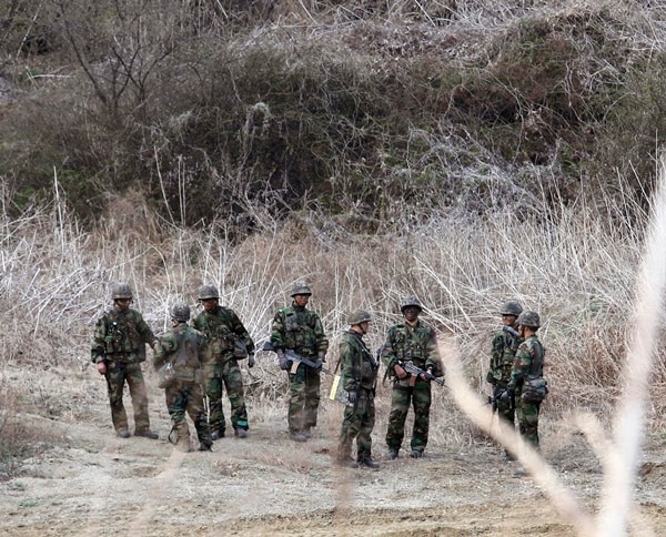 US, SKorea Agree to Suspend Joint Military Exercise
