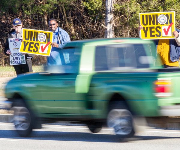 United Auto Workers Win Vote at Volkswagen's Lone US Plant