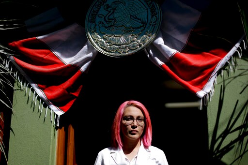 Mexican Women Show Resolve in Earthquake's Aftermath