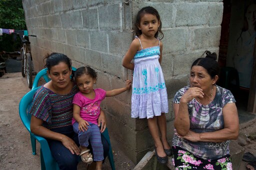 Caravan Migrants and Worried Families Try to Stay in Touch