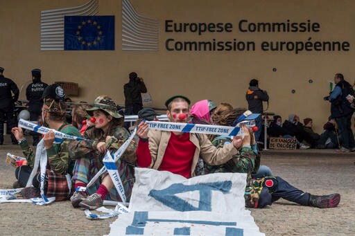 EU-Canada Ready to Sign Long-delayed Trade Pact