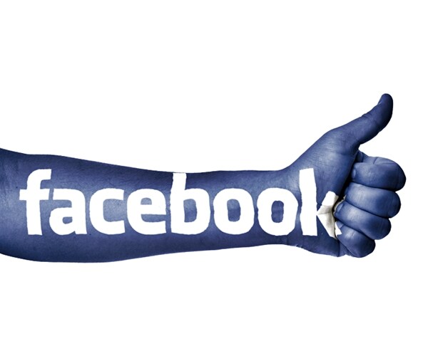 Snap, Twitter Target Facebook in Dueling Advertising Campaigns