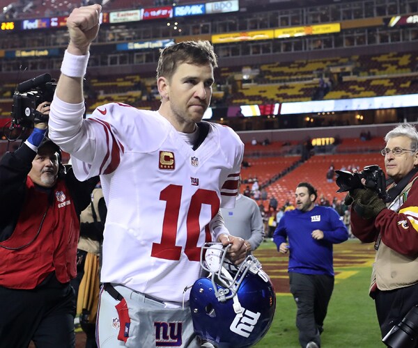 Eli Manning Emails Could Tie Giants QB to Alleged Memorabilia Scam