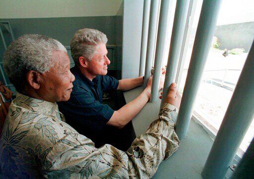 South African Minister Objects to Sale of Mandela's Cell Key